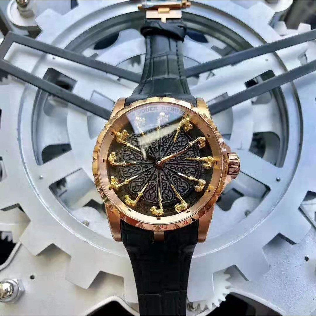 Roger Dubuis นาฬิกาข้อมืออัตโนมัติ ทรงกลม สไตล์อัศวิน สําหรับผู้ชาย