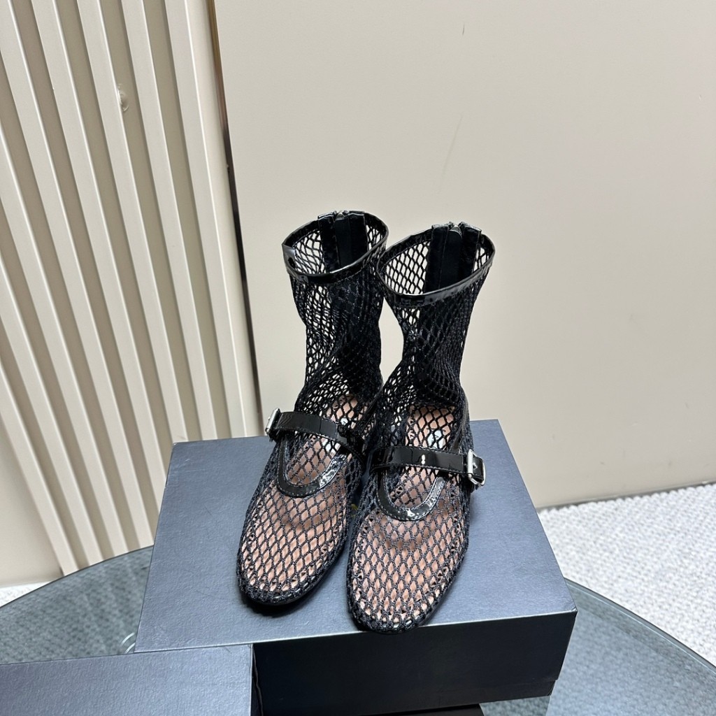 Alaia รองเท้าบูท ผ้าตาข่ายถัก ข้อกลาง