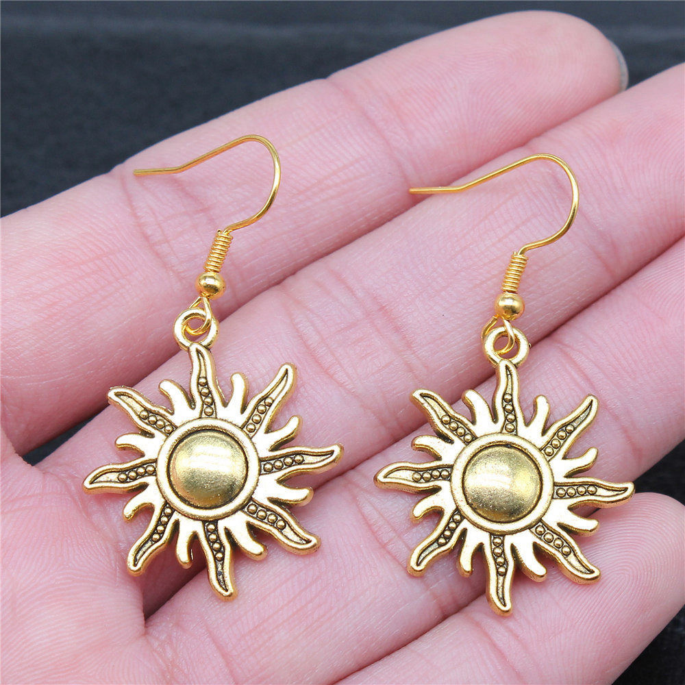 ต่างหูหัวใจ Sun Snowflakes ผู้หญิงอุปกรณ์เสริมขายส่งเครื่องประดับสําหรับผู้ชาย