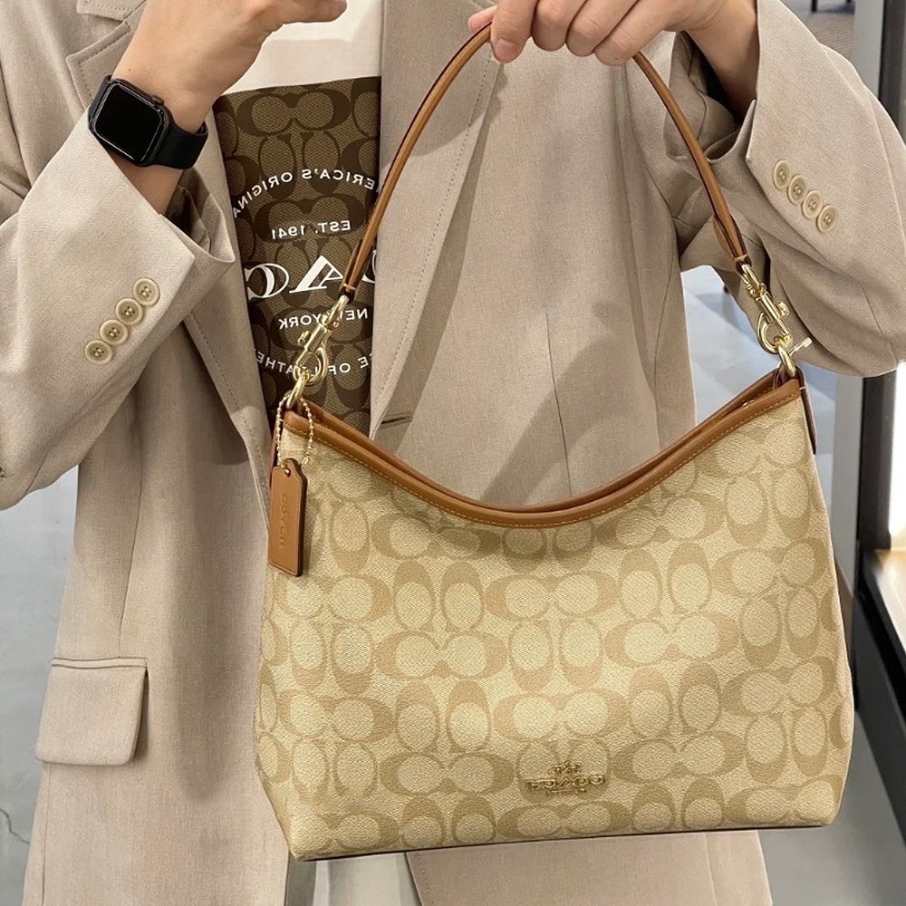 พร้อมส่ง ของแท้ 100% COACH CR149 ใหม่ กระเป๋าสะพายไหล่ กระเป๋าถือ ทรงโท้ท ลายดอกไม้ สไตล์คลาสสิก สํ