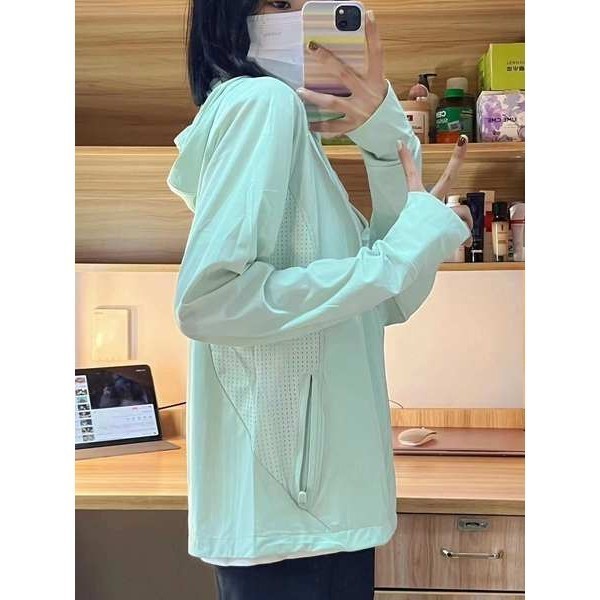 uinqlo uv jacket เสื้อกันแดดมีฮู้ดผ้าไหมไอซ์โบลมสีเขียวมิ้นท์สำหรับผู้หญิงเสื้อกันแดดสำหรับขี่จักรย
