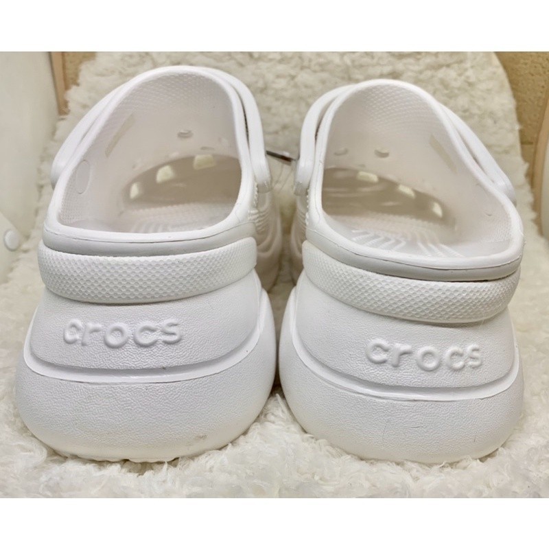 



 ♞SCH รองเท้า CROCS  Women's Crocs Classic Bae Clog รุ่นใหม่ใส่แล้วสูง สูงแท้ แม่ชมคอนเฟิร์ม..(