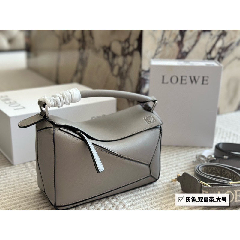 ♞,♘,♙Pre order Loewe puzzle leather กระเป๋าสะพายข้าง 24cm