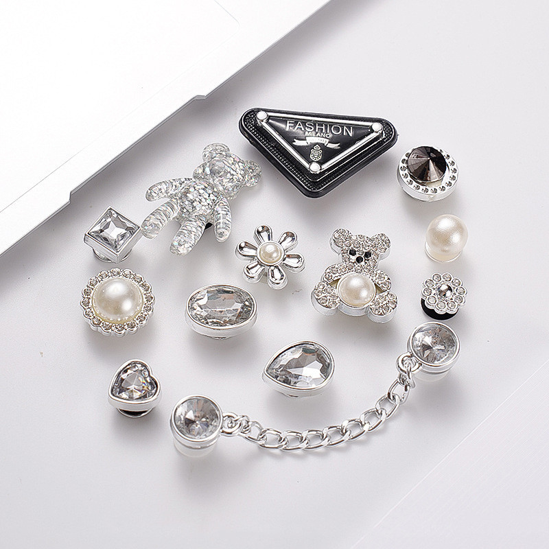 คริสตัลเจาะรองเท้าปุ่ม jibbits Charm จิบบิทรองเท้า สําหรับ DIY เครื่องประดับดอกไม้ส่วนบุคคล Clog รองเท้าอุปกรณ์ตกแต่งฤดูร้อน
