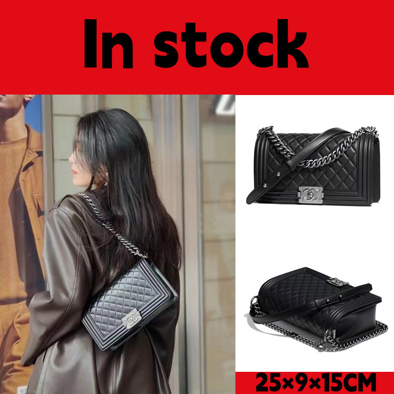 ♞(In stock in Thailand) ชาแนล CHANEL LE BOY BAG กระเป๋าถือหนังแกะขนาดกลาง 25CM