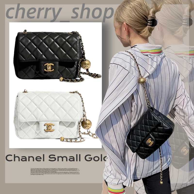 ♞,♘,♙ถูกที่สุด ของแท้ 100%/Chanel Small Gold Ball Bag ผู้หญิง/กระเป๋าสะพายไหล่