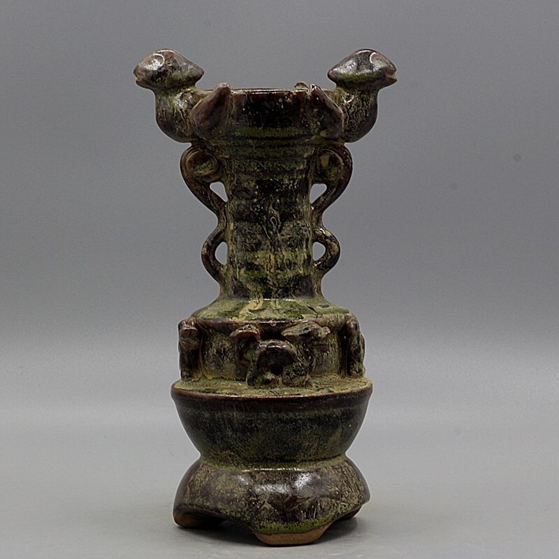 Song Dynasty Yue Kiln Tea Powder Glazed Double Phoenix Oil Lamp Candlestick and Antique Collection, Old Imitation