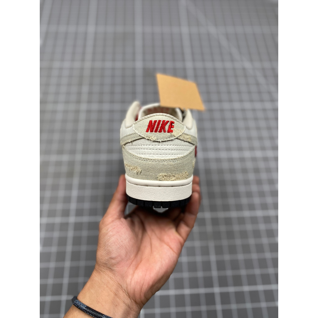 ♞,♘,♙Levi's x Nike SB Dunk Low ผ้าใบ "Exclusive Denim" ลำลองสำหรับผู้ชายและผู้หญิง รองเท้า true