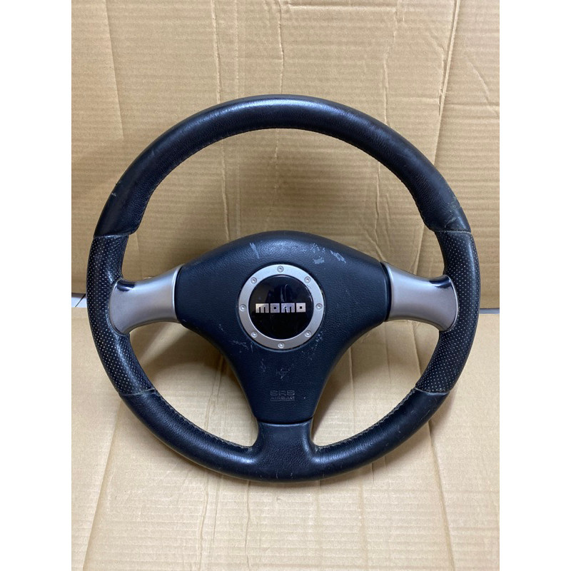 พวงมาลัย momo avy C2