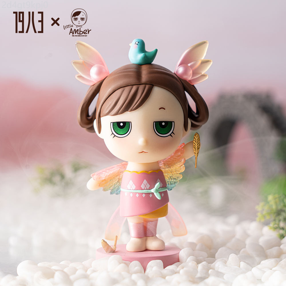 ♞,♘,♙ซีรี่ส์เล็ก ๆ น้อย ๆ ของแท้ Amber Box Box Creative Girl Girl Tendy ของเล่นตุ๊กตาเครื่องประดับ