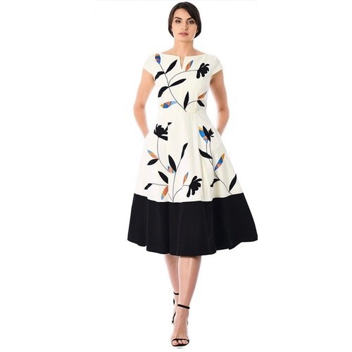Excessive Ted baker Dress With White Background Pattern