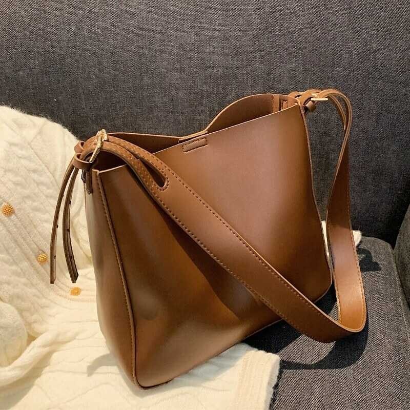 Zaraความต้องการของผู้ชายกระเป๋าความจุมาก,กระเป๋า2022กร