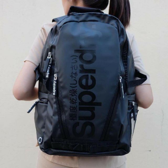 Superdry กระเป๋าเป้สะพายหลัง สําหรับกลางวัน