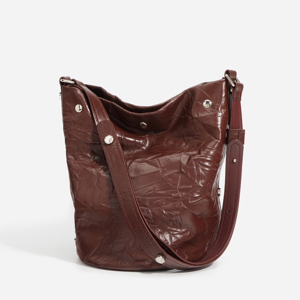 Pleated Cowhide Bucket Bag Large Capacity Women's Vintage Leather Shoulder Bag