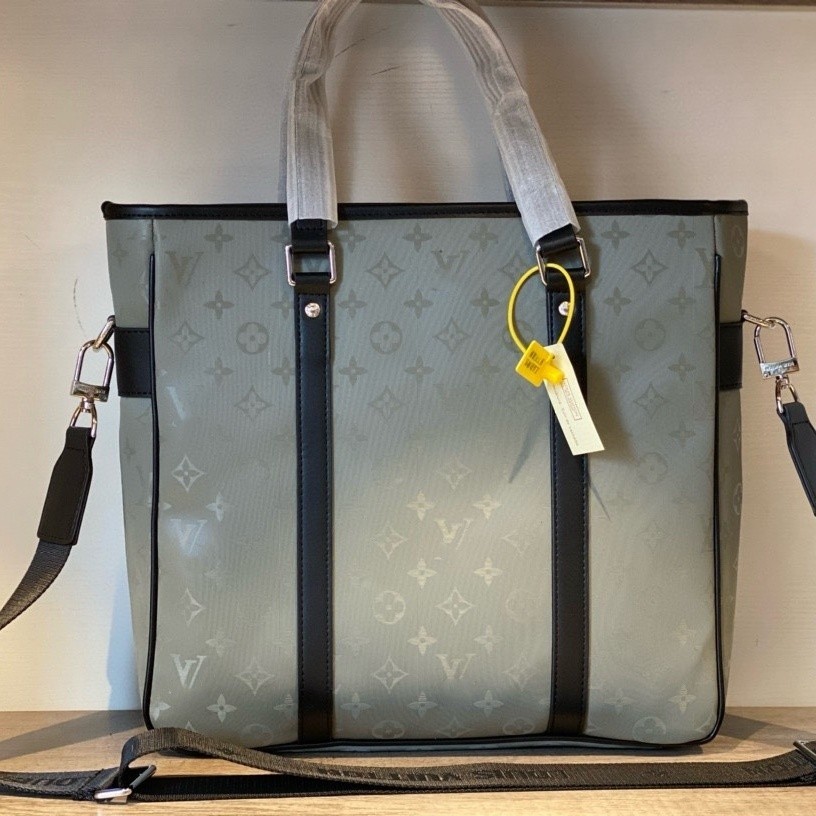 [1: 1 Boutique] Checkerboard Cowhide นูน Tote Bag ความจุขนาดใหญ่ Commuter First Choice