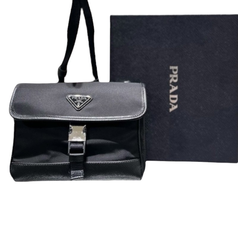 Prada 2ZH108 Re-Nylon Saffiano ชุดป้องกันสมาร์ทโฟนหนัง