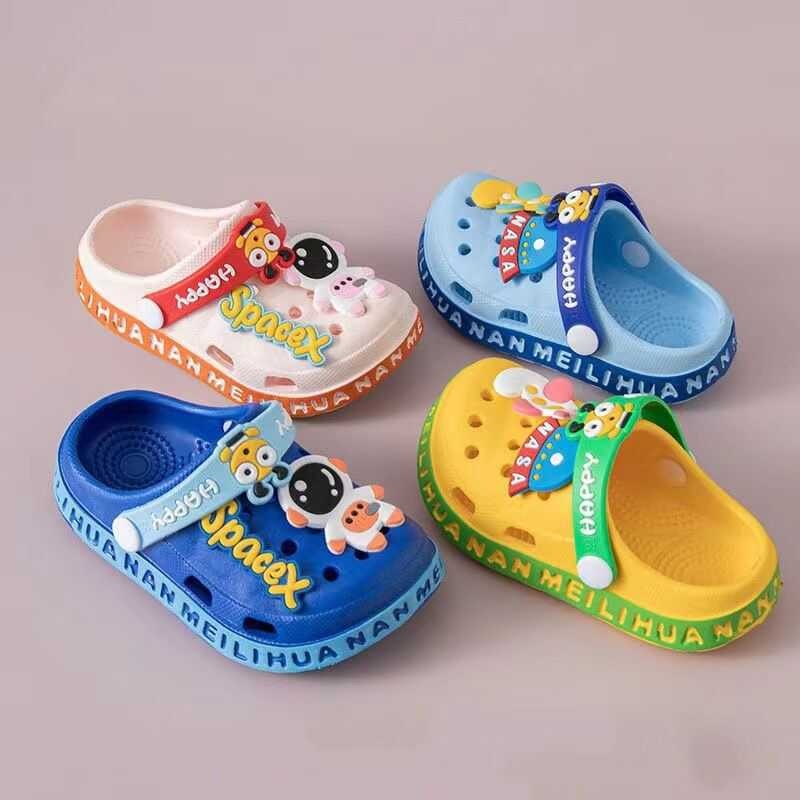 ▣ YADOU รองเท้าแบบมีรูระบายกันลื่นพื้นนิ่มสำหรับเด็