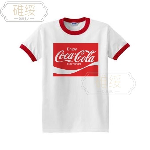 COKE COCA COLA BY GILDAN TSHIRT เสื้อยืด แขนกุ๊นแดง โค้ก แฟชั่น วินเทจ