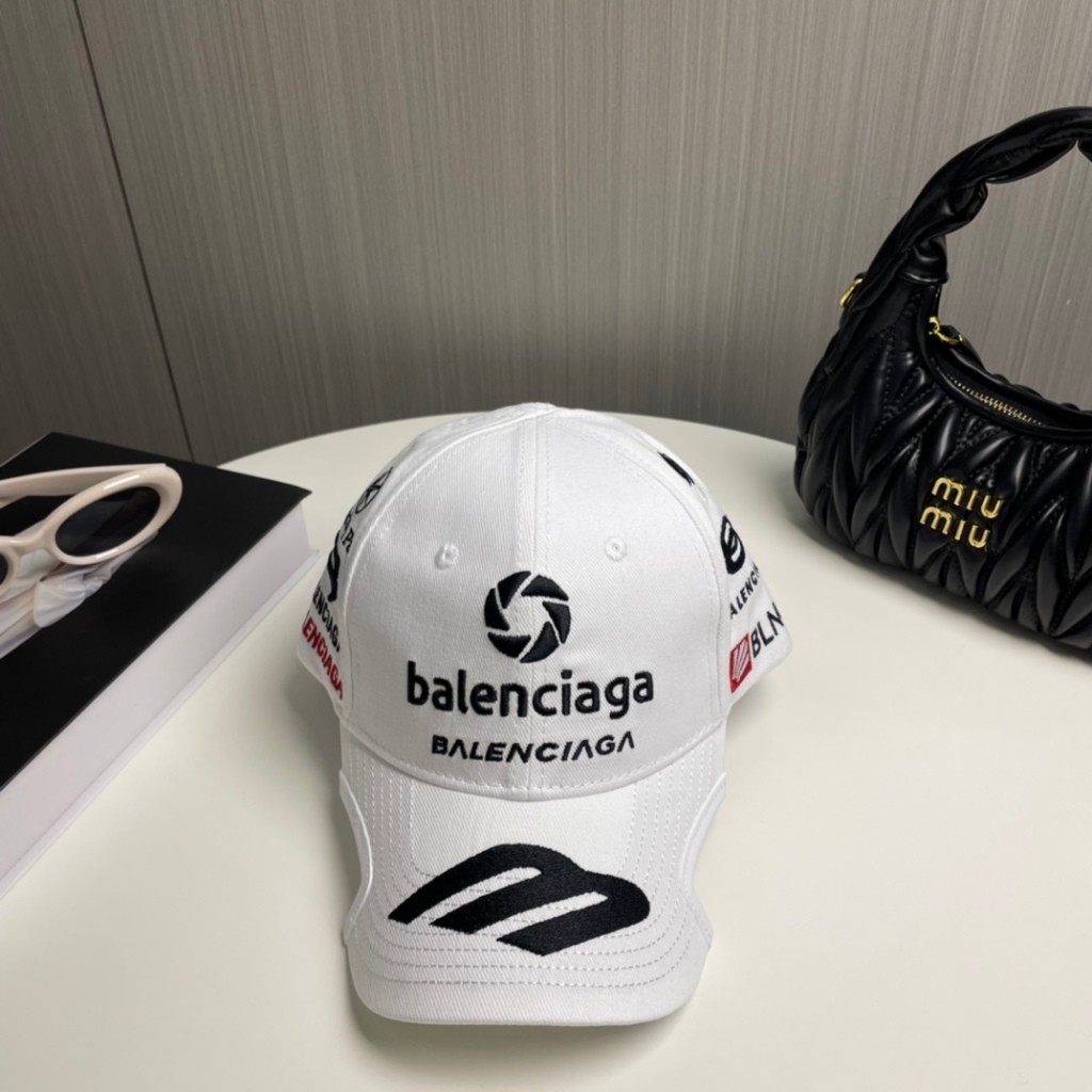 Ag0624 BALENCIAGA ผู้ชายผู้หญิงสีดําสีขาวเบสบอลหมวก