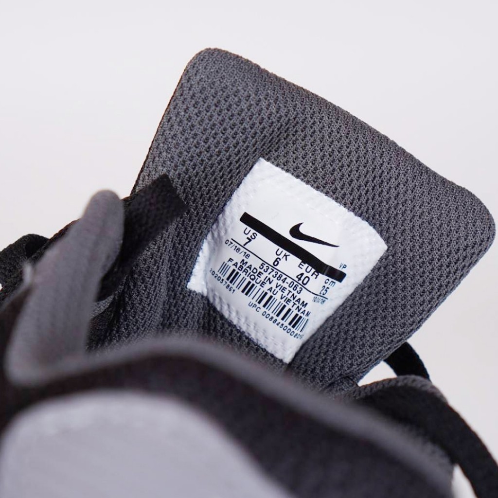,,Nike Air Max 90 สีดำหมาป่าสีเทา รองเท้า light