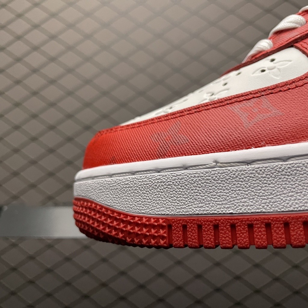 ♞【OG Batch】AF1 Lv x Nike Air Force 1 ผ้าใบต่ำสำหรับสตรีและผู้ชายพร้อมกล่องสีแดงสีขาว รองเท้า light
