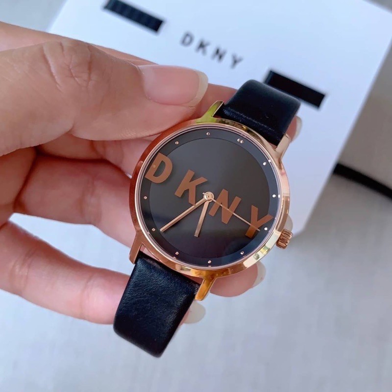 ♞,♘,♙(ผ่อน0%) นาฬิกา DKNY NY2842 The Modernist Quartz สายหนังสีดำ หน้าปัด 32 มม.