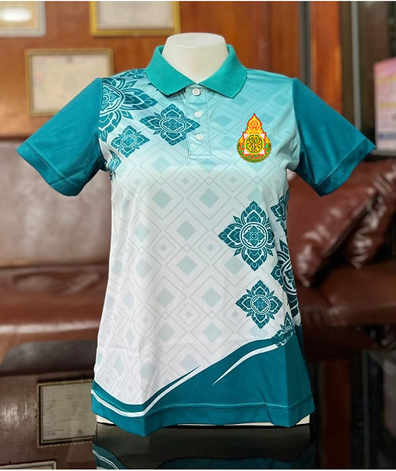 เสื้อโปโลพิมพ์ลาย ลายว. งานพิมพ์ลายสีไม่ตก ลายไม่หลุดไม่ลอก พร้อมส่ง