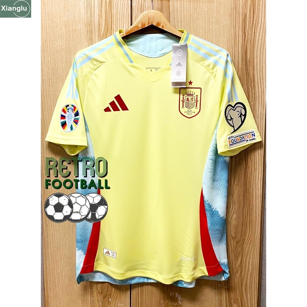 xlu 9898 เสื้อฟุตบอลทีมชาติ สเปน Away เยือน ยูโร 2024 [ PLAYER ] เกรดนักเตะ เสื้อเปล่าพร้อมอาร์มยูโร กล้ารับประกันคุณถาพสินค้า