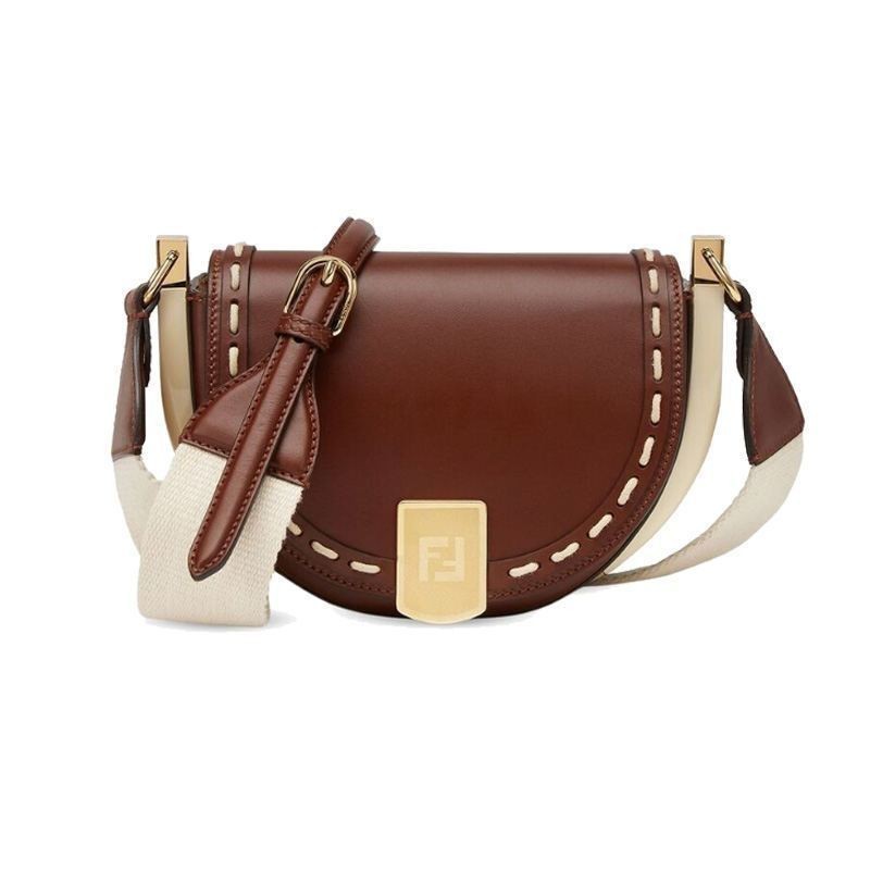 Fendi Double F Letter Logo กระเป ๋ าสะพายไหล ่ Moonlight Bag ของแท ้ 100 % S89H