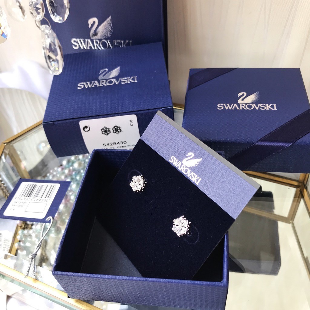 



 ♞,♘,♙สินค้าพร้อมส่งในไทยของแท้100% Swarovski ของแท้ ต่างหูSwarovski Swarovskiต่างหู ต่างหูผู้ห