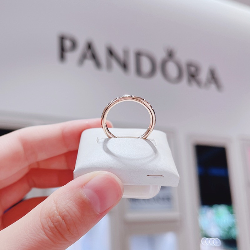 ♞



 THAIสินค้าพร้อมส่งในไทยPandoraแท้ แหวนpandora เงินS925 pandoraแหวน ของแท้100% แหวนผู้หญิง เคร
