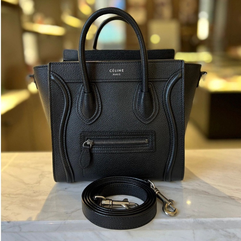 ♞รับประกันแท้ 100% กระเป๋าเดินทาง Celine Micro Smile Bag Leather Global Shopping Handbag Shoulder M