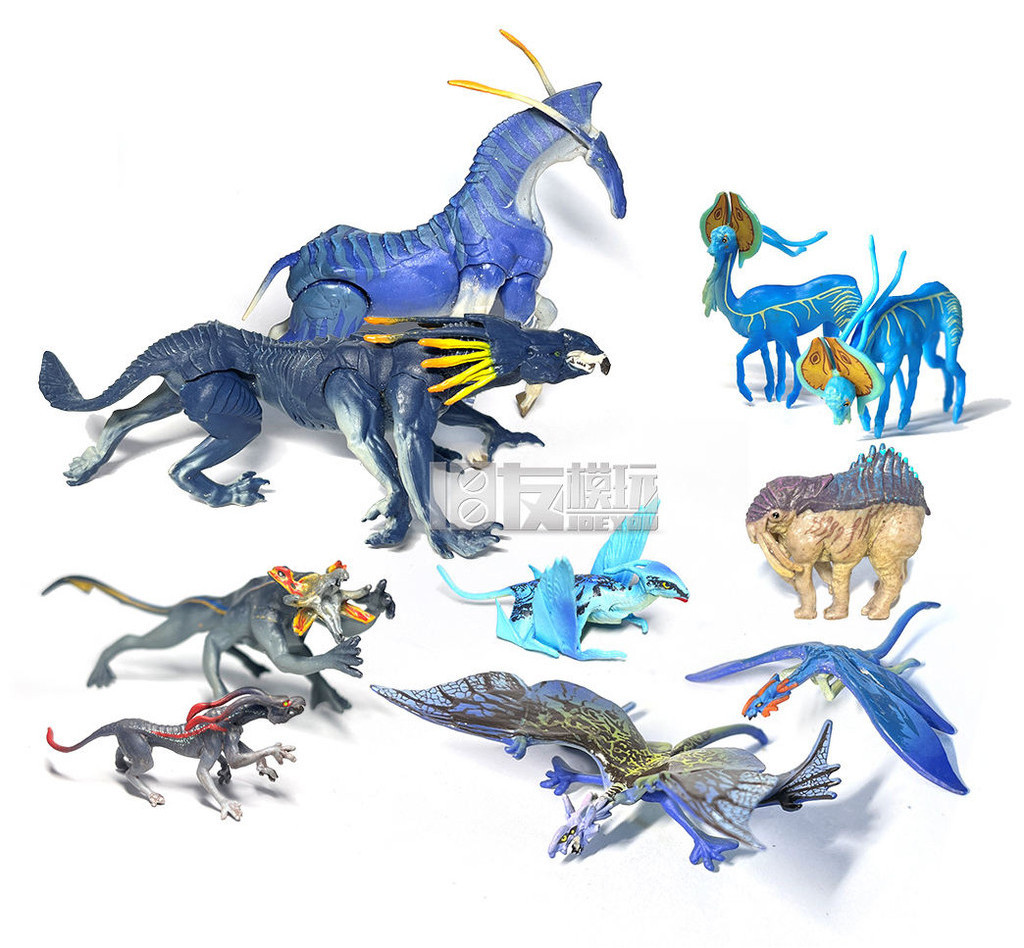 ของแท ้ McFarland Avatar Pandora World Scene Lightning Beast Heavy Armored Horse Banxi Beast Flying 
