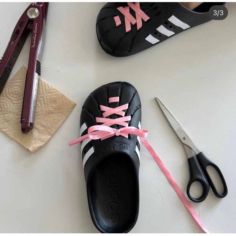 



 ♞,♘,♙[ของแท้ Check Cover] รองเท้าแตะ Adidas Adilette Clogs Crocs ลายแถบสีดำและสีขาว แฟชั่น ป้อ