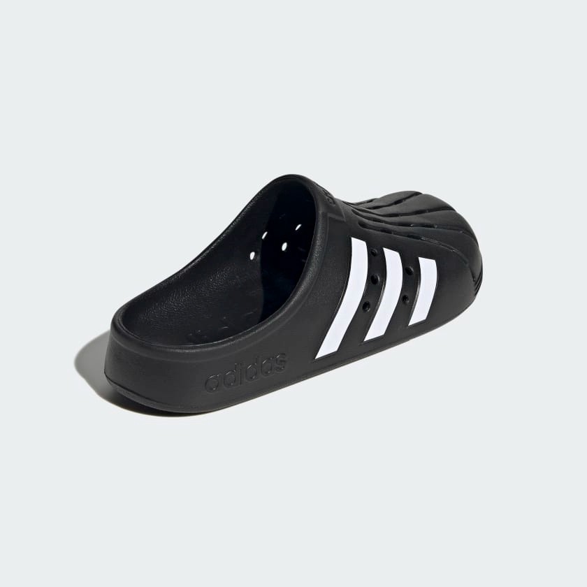 



 ♞,♘100% Adidas Adilette Clog ดั้งเดิม (GZ5886) รองเท้า new