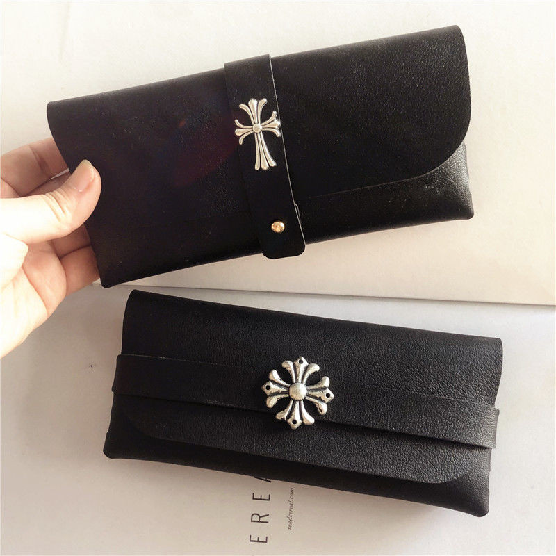 Chrome Hearts Retro แบบพกพาแว ่ นตา Ins อินเทรนด ์ Niche สดแว ่ นตากันแดดกระเป ๋ านุ ่ มแว ่ นตากันแดดสําหรับอาวุโส M