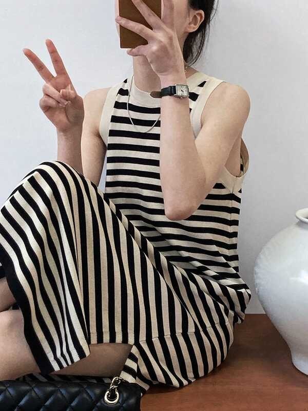 ❤ Alisa.Sonya ชุดเดรสคอกลมเสื้อกั๊กลายทางสำหรับของผู้หญ