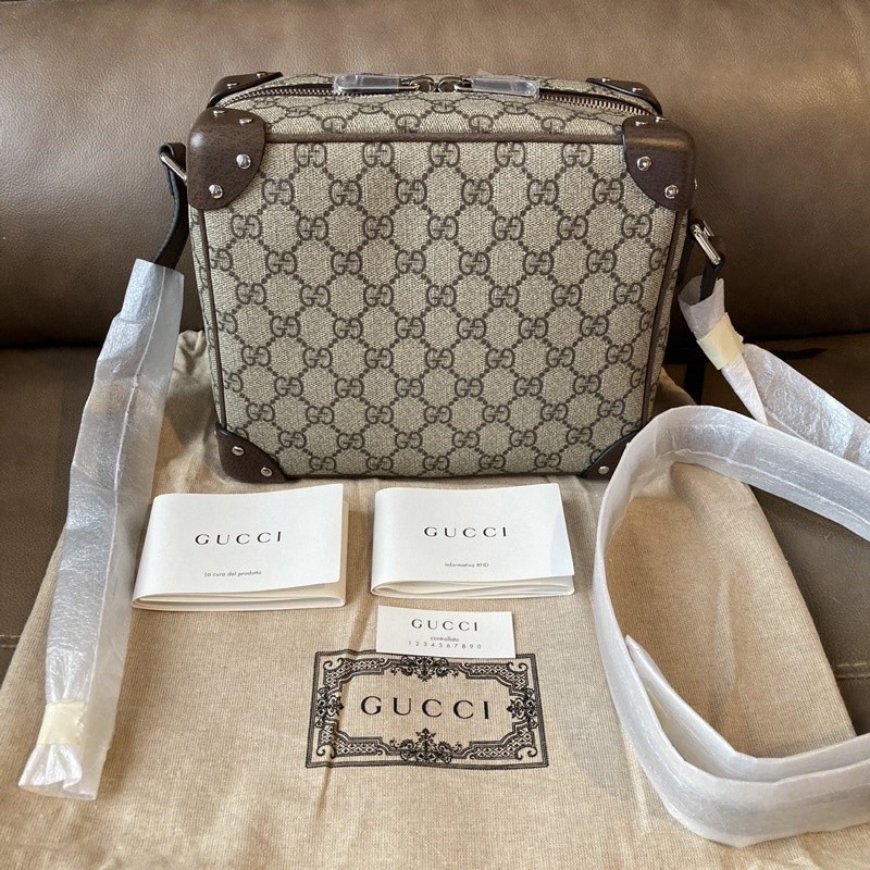 ♞,♘,♙New! Gucci Supreme Trunk Crossbody Bag