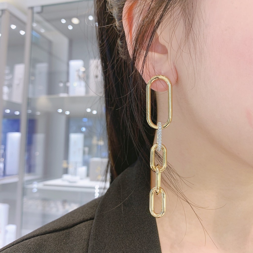 



 ♞สินค้าพร้อมส่งในไทยของแท้100% Swarovski ของแท้ ต่างหูSwarovski Swarovskiต่างหู ต่างหูผู้หญิง