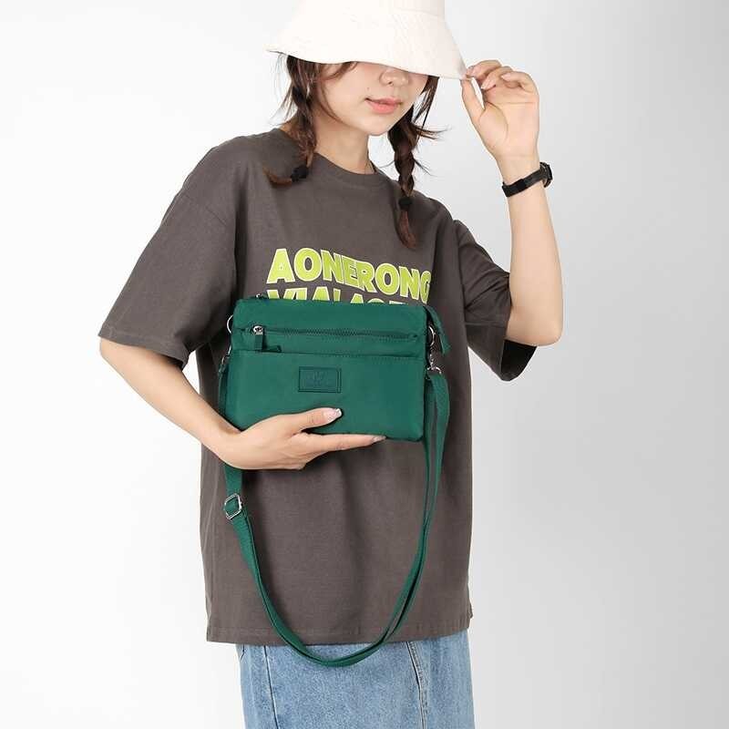 Fox]กระเป๋าสะพายไหล่ ผ้าไนล่อน [Colorful กันน้ํา มีหลายกระ