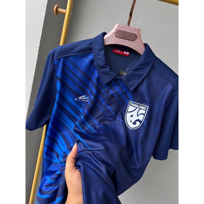 เสื้อโปโลพิมลายEepro1324 พร้อมโลโก้ใหม่ขอบ