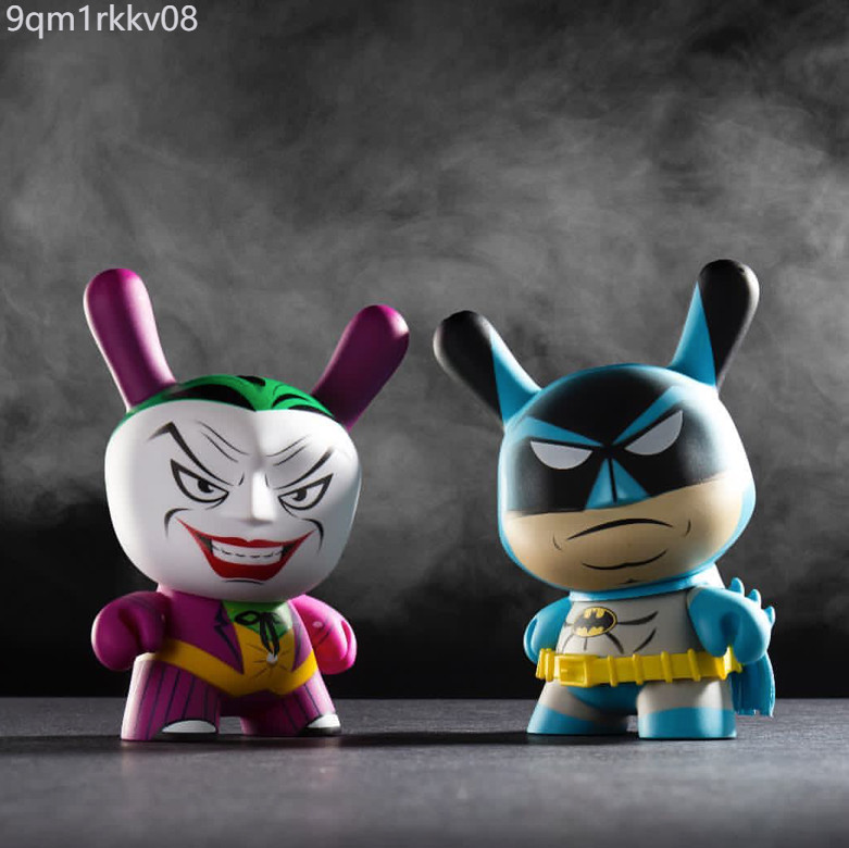 【 Toy4U 】 Spot Kidrobot DC Batman Dunny Batman Tody Toy Blind Box Box Box