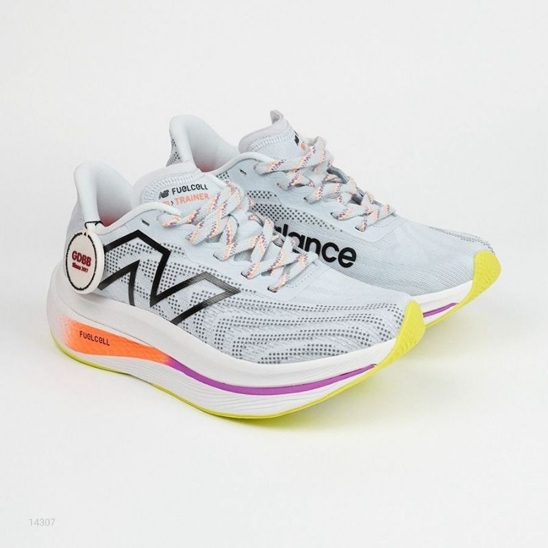 New Balance Fuelcell Fuel Cell Supercomp Trainer V2 Multi White