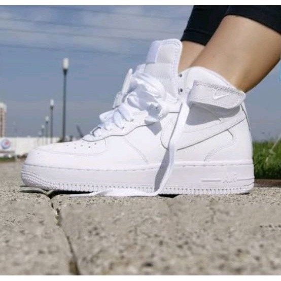 



 ♞รองเท้า Nike Air Force 1 High Mid White/Black Women พร้อมส่ง