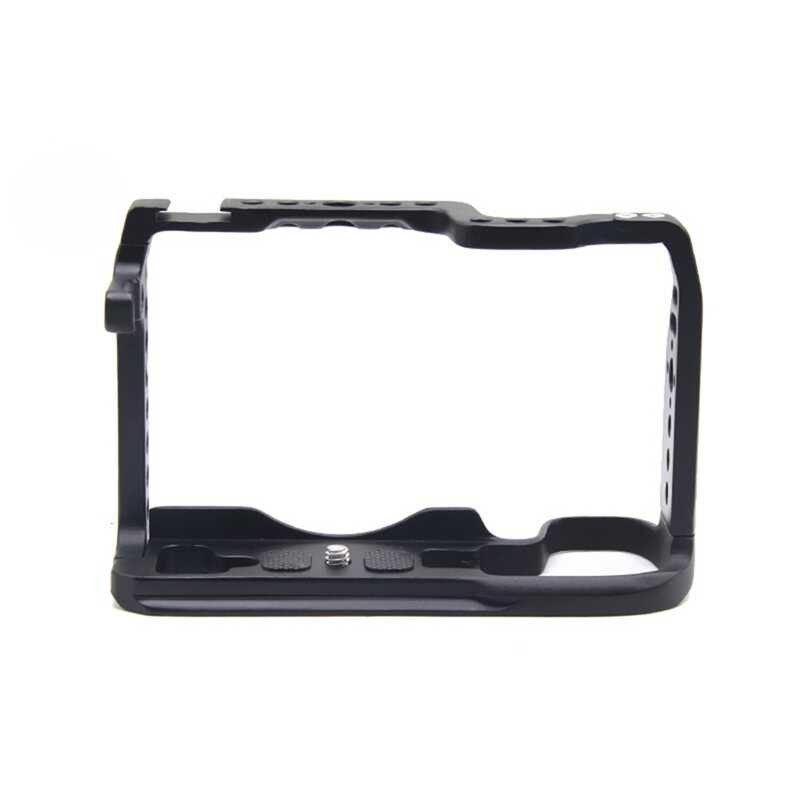 ➧ DSLR Camera Cage Canon EOS RP Feature With 1/4 Thread Holes For Magic Arm Microphone Fill Light