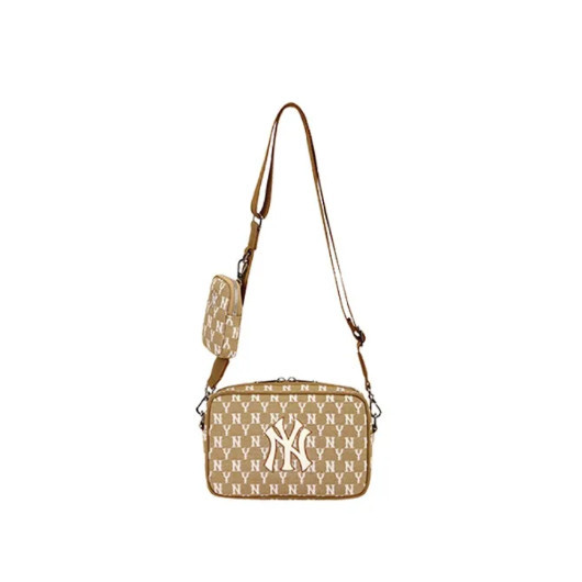 ♞,♘MLB (พร้อมส่ง) MLB Monogram Crossbody Bag กระเป๋าสะพายข้างปรับสายได้NY กระเป๋าผู้หญิง ของแท้%