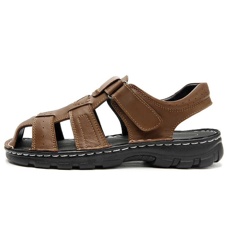 Clarks_รองเท้าแตะหนังมะฮอกกานีสำหรับผู้ชาย