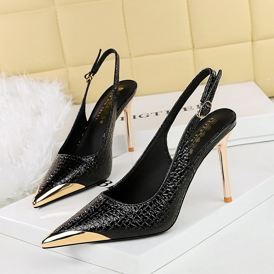 Bigtree Slingback Heels Lady Prom โลหะปลายเรียวรองเท้าผู้หญิง 9.5cm ลายงู