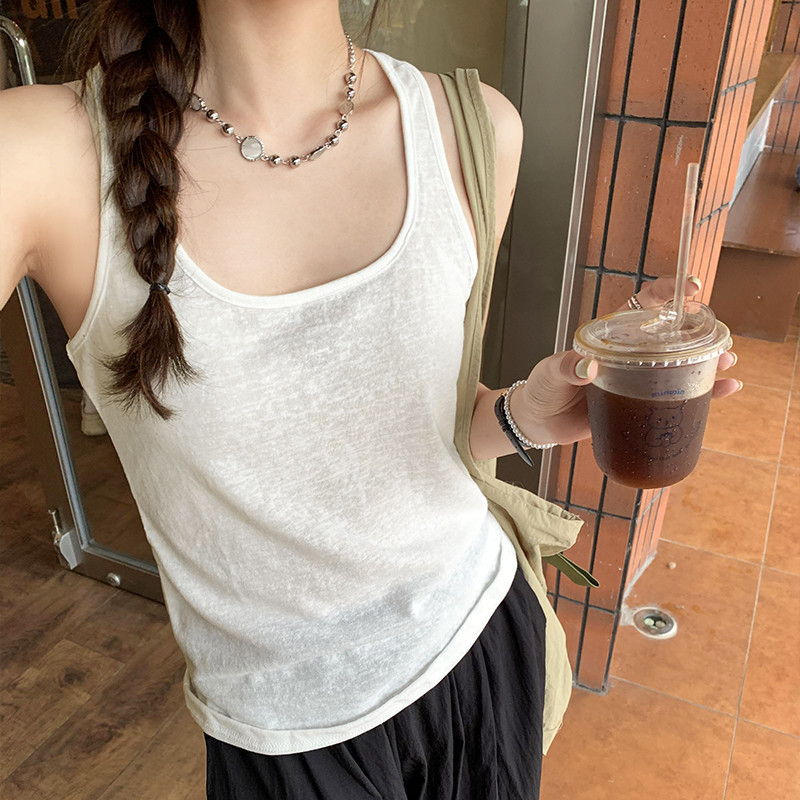 73709 เสื ้ อกล ้ ามแขนกุดสีขาวคอวีกีฬา