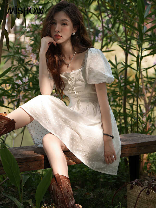 ➧ MISHOW สีขาวคอสแควร์ผู้หญิงชุดลูกไม้ฤดูร้อนใหม่ลูกไ